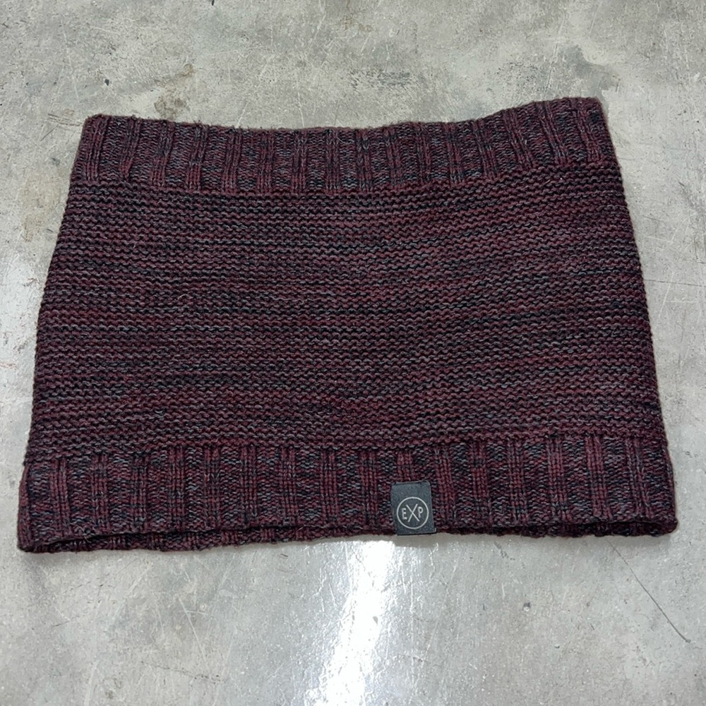 Maroon/Black Circular Scarf w/Black Faux Fur Interior